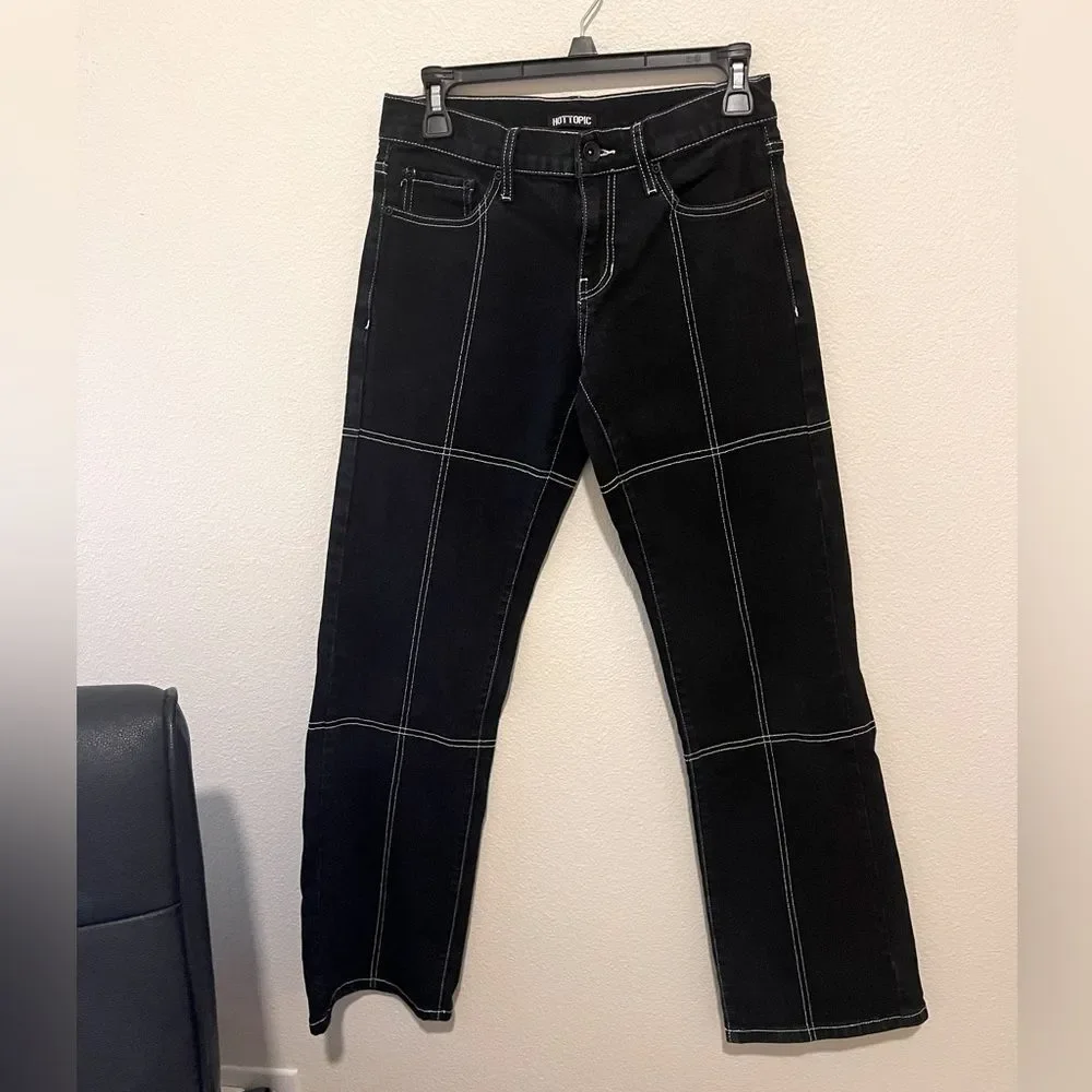 Hot Topic Women's Black jeans W28 X 32L
